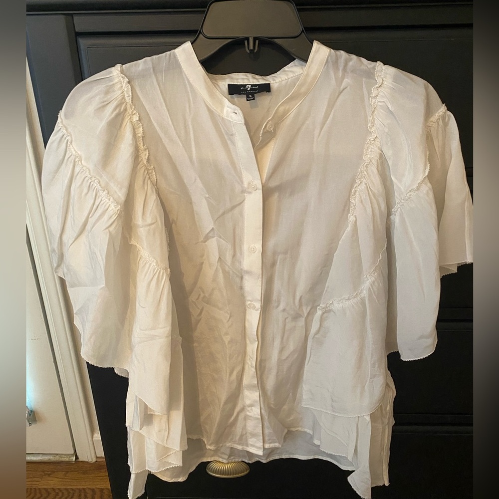 Like new, 7 for all Mankind Top